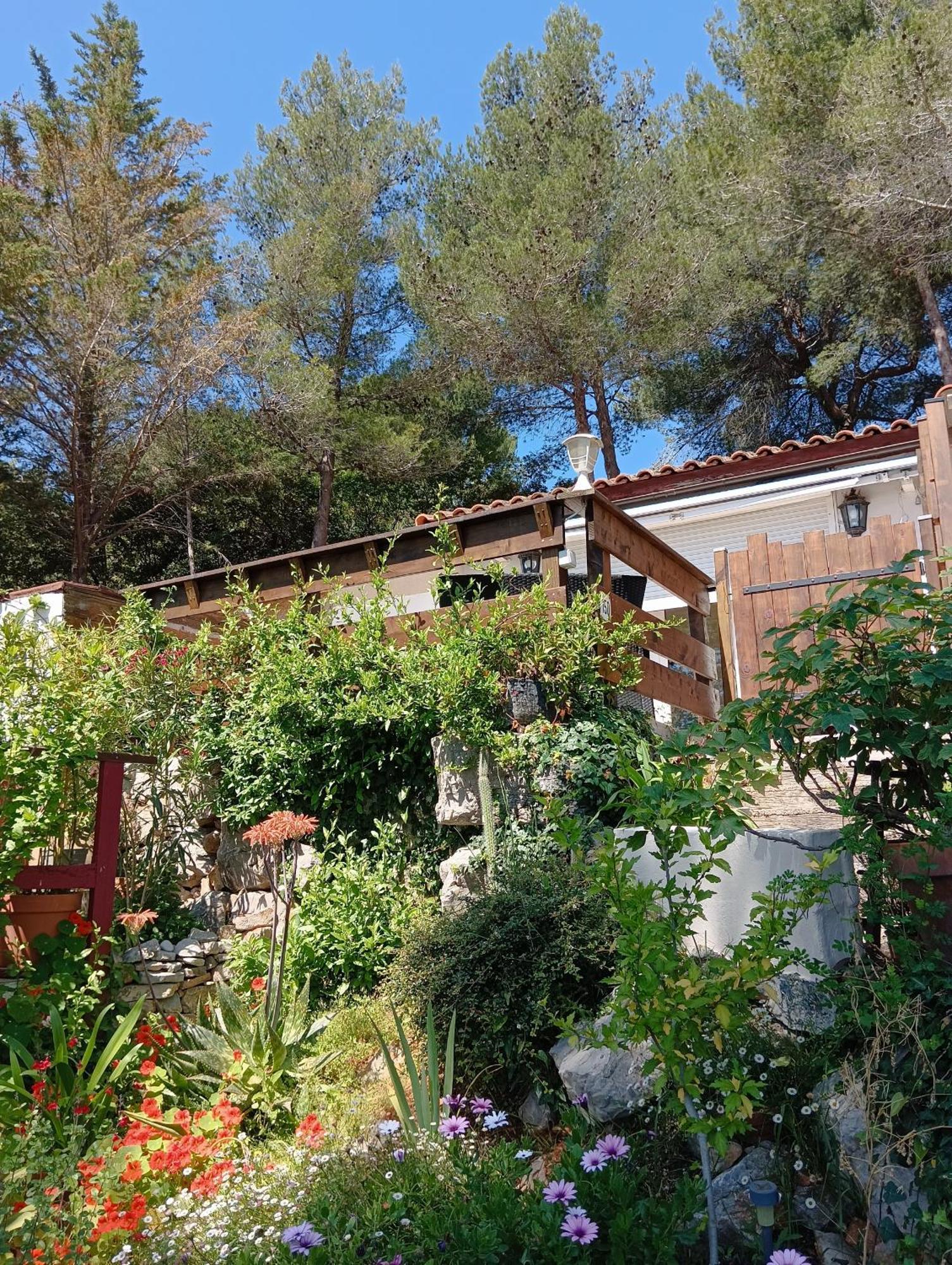 Petite Maison Au Calme - Piscine En Copropriete, Terrasse, Mer, Clim ヴァロリス エクステリア 写真